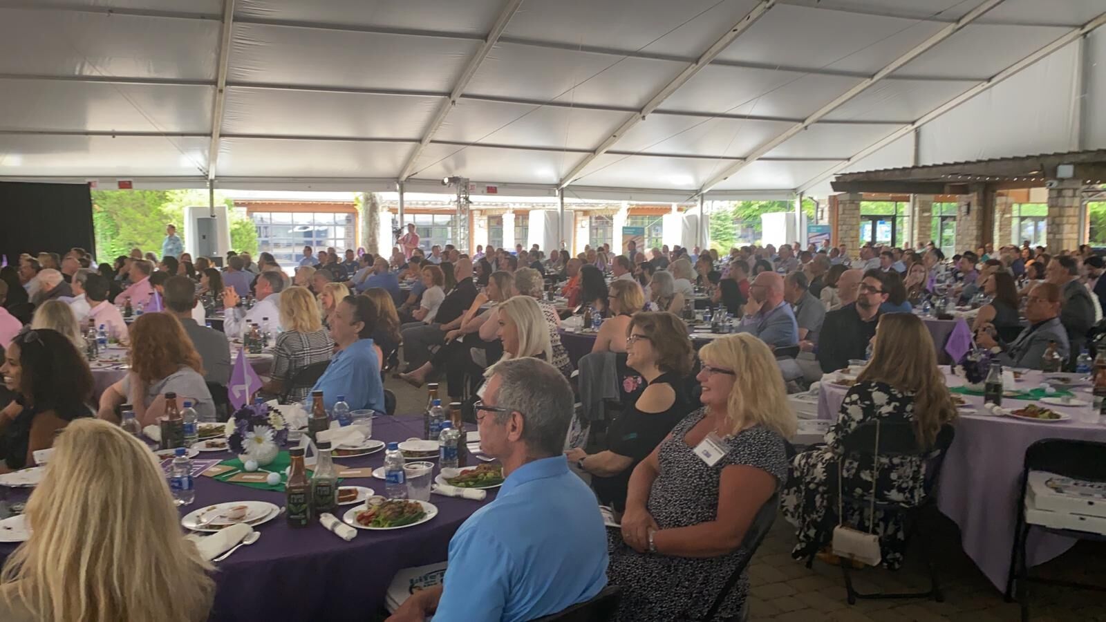 Nicklaus event crowd2.jpg